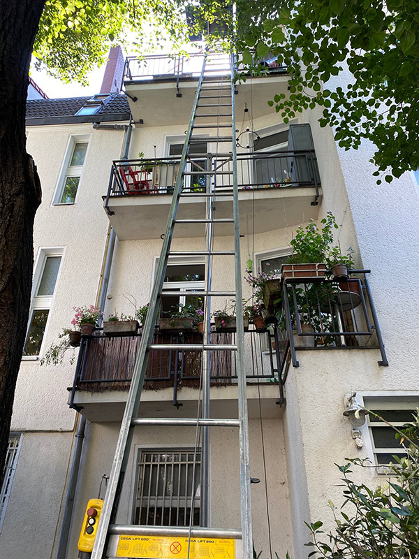 A.V.W. Dienstleistung Lastenaufzug